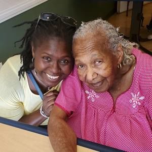 Meet your Posher, Simone